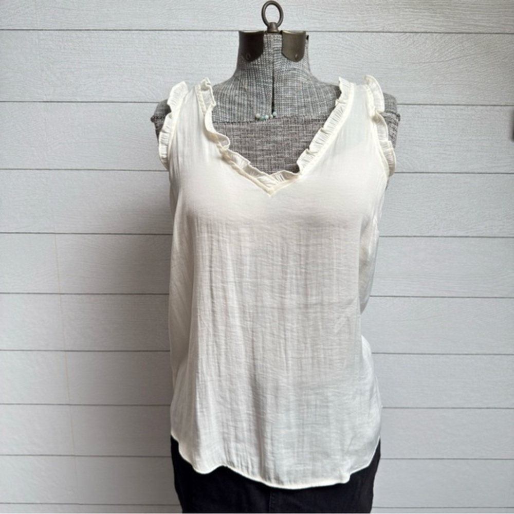 Lauren Conrad | Sleeveless Cream Ruffle Blouse | Size S